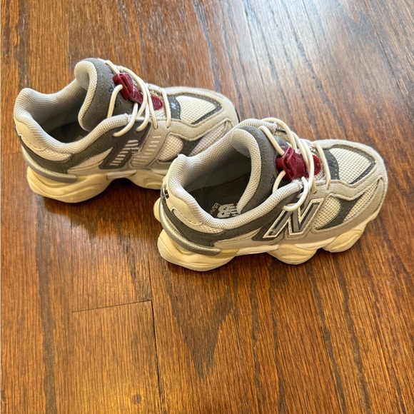 New Balance 9060 - Picture 3 of 7